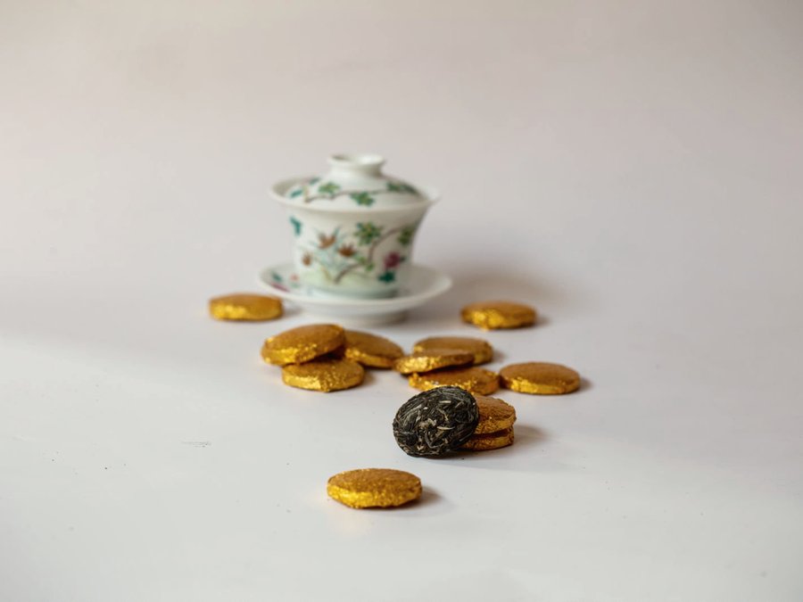 道光通宝铜钱与茶器